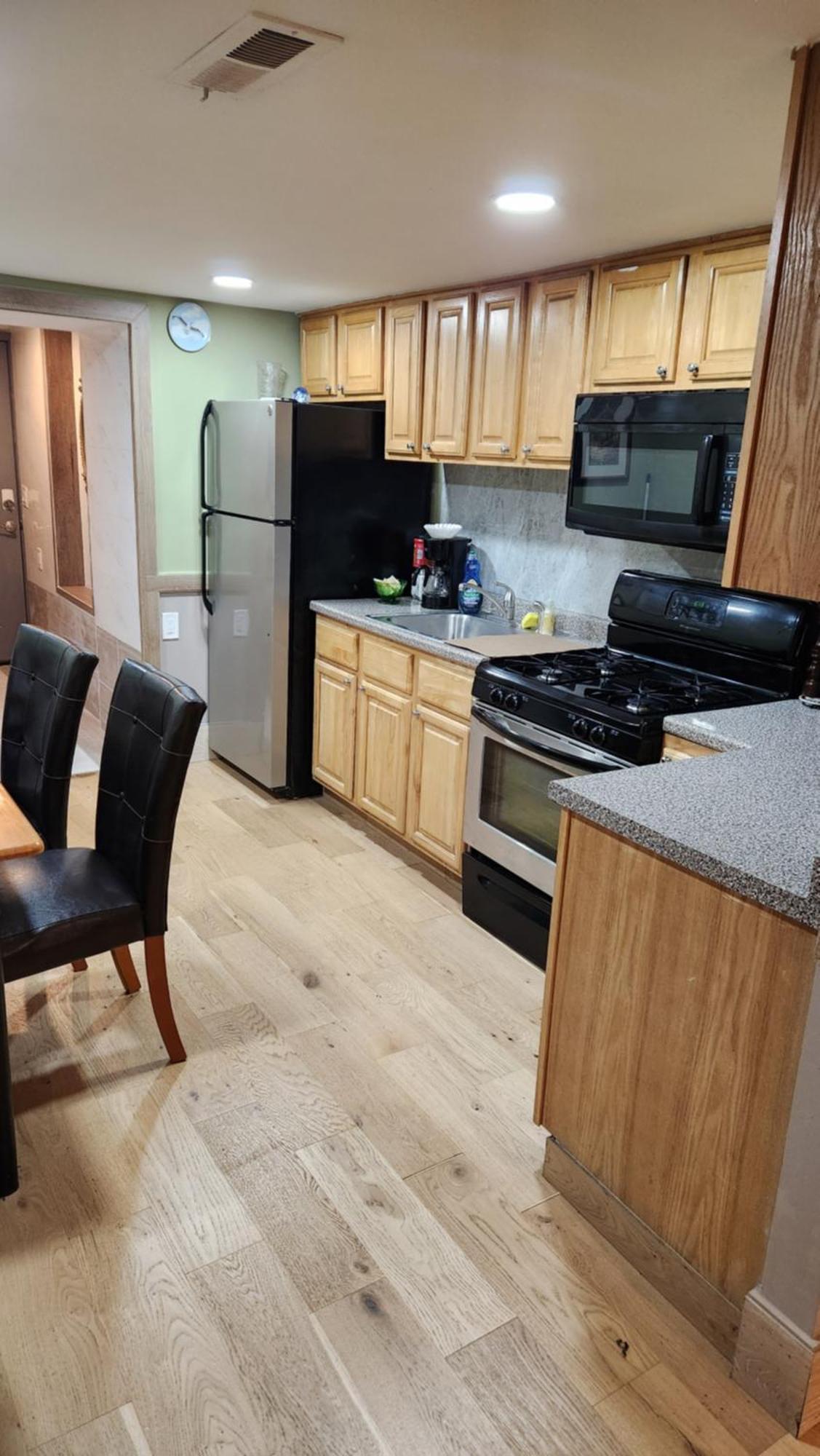 Two Bedroom Few Blocks From The Beach And Tropicana Casino Atlantic City Bagian luar foto